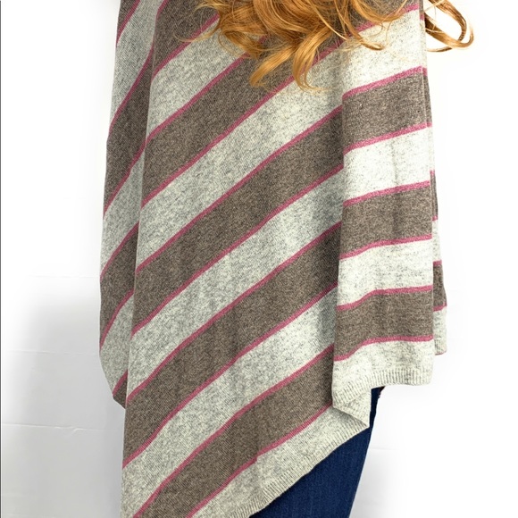 Cashmere poncho - Picture 4 of 8
